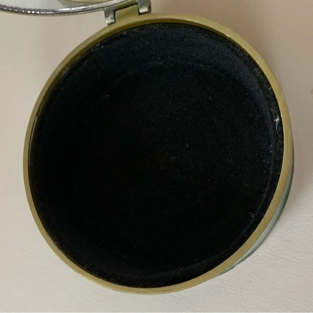 Metal jewelry box